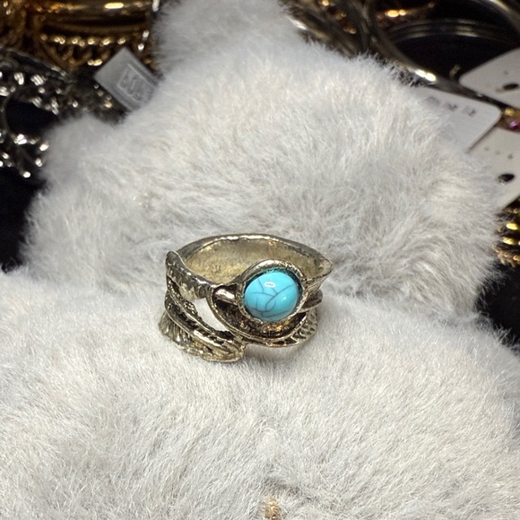 Silver Turquoise Ring - Picture 1 of 1